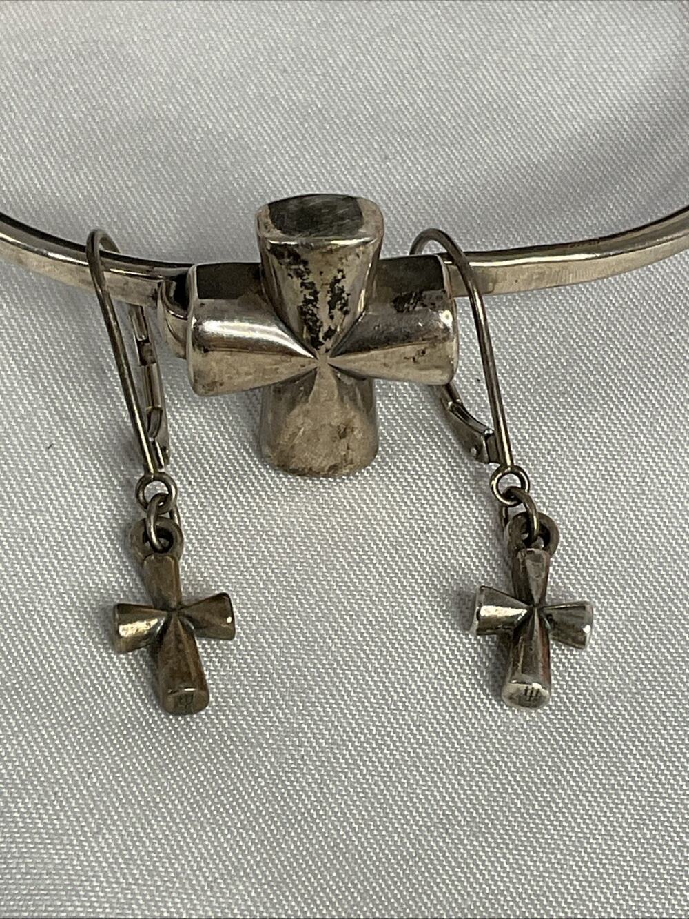 JAMES AVERY STERLING SILVER ST THERESA BANGLE BRACELET & EARRINGS BOX